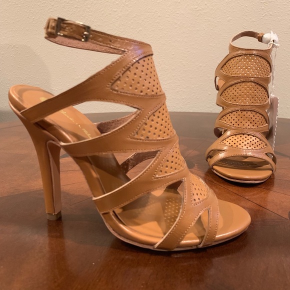 christian milano Shoes - Tan Christian Milano leather handmade heels NIB